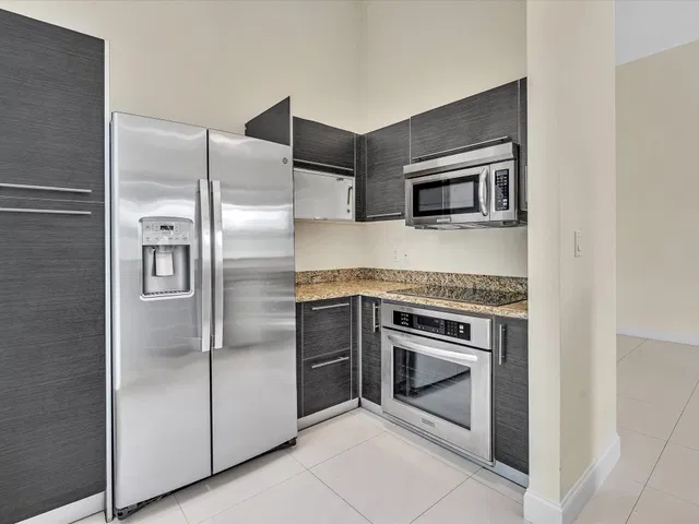 CityPlace South Tower Unit 122 photo 6