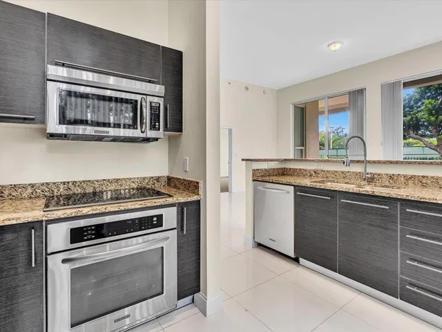 CityPlace South Tower Unit 122 photo 7