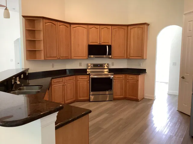 Residence photo 4