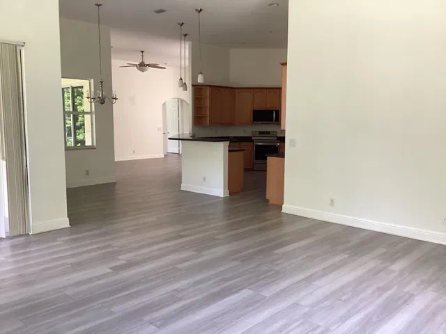 Residence photo 18