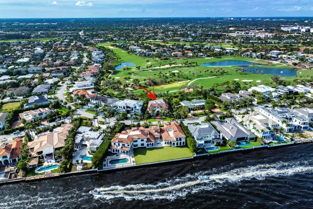 Royal Palm Yacht and Country Club Residence photo 3