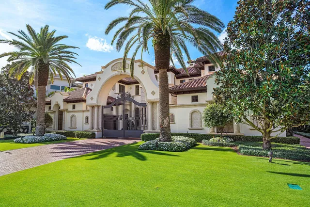 Royal Palm Yacht and Country Club Residence photo 5