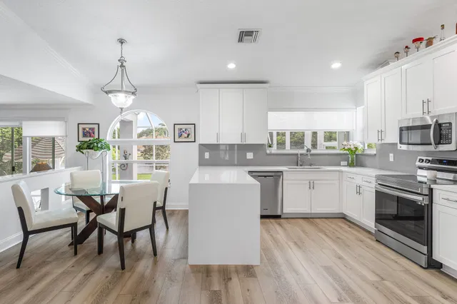Boca Isles Residence photo 14