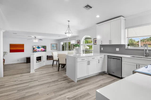 Boca Isles Residence photo 17
