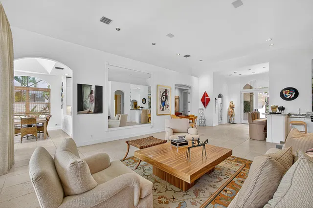 Admirals Cove Residence photo 8