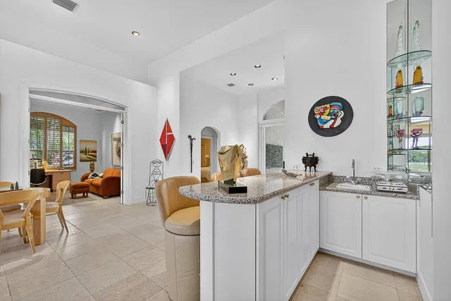 Admirals Cove Residence photo 9