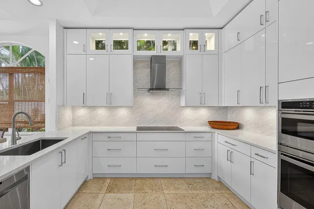 Admirals Cove Residence photo 15