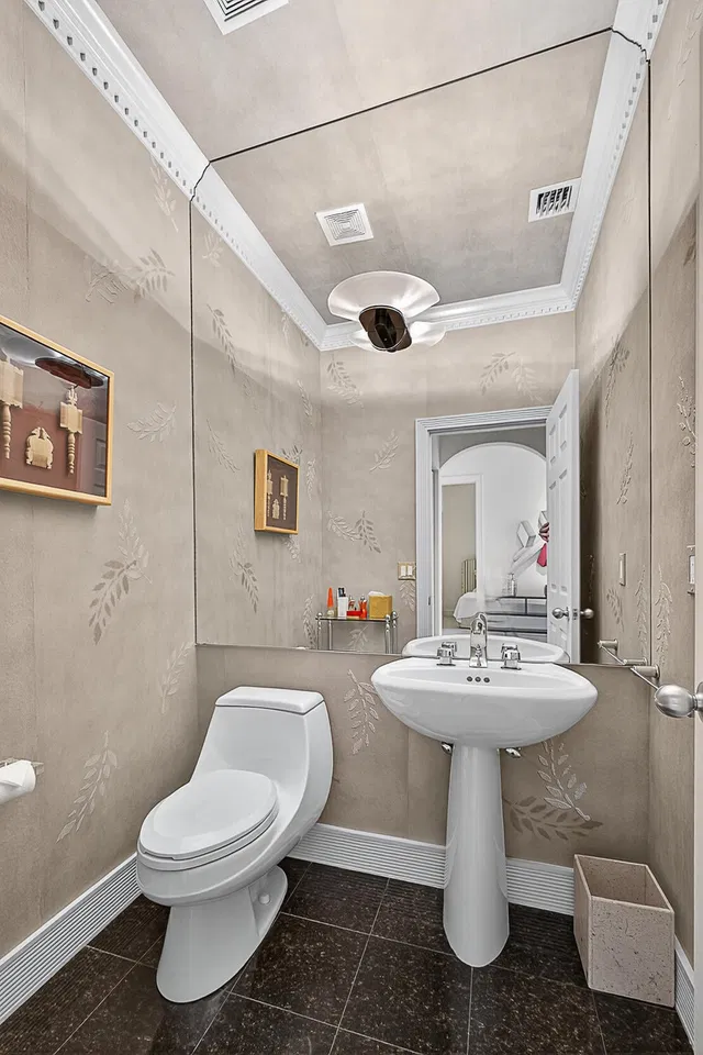 Admirals Cove Residence photo 23