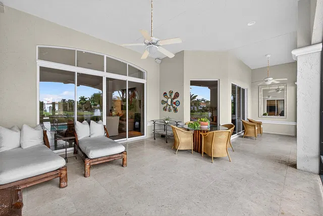 Admirals Cove Residence photo 28