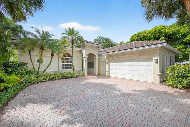 Admirals Cove Residence photo 37