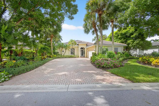 Admirals Cove Residence photo 39