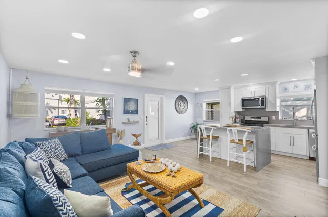 Residence photo 2
