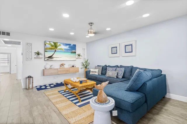 Residence photo 3