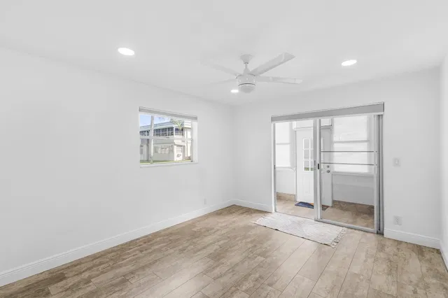 Residence photo 17
