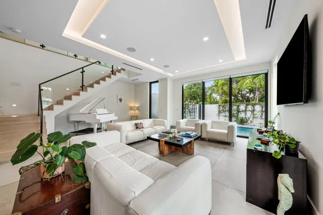 Palm Trail Delray Beach Residence photo 5