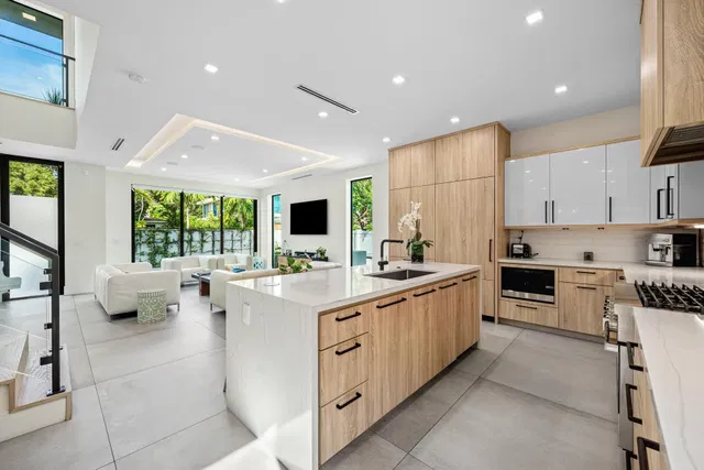Palm Trail Delray Beach Residence photo 13