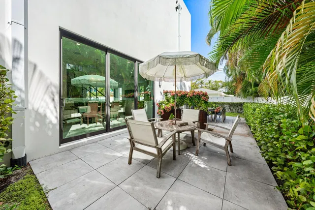 Palm Trail Delray Beach Residence photo 30