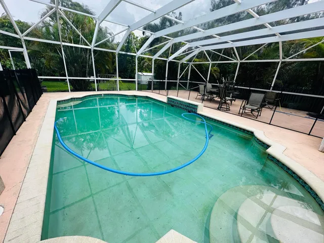 Residence photo 5