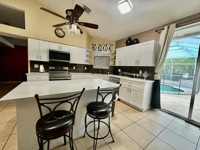 Residence photo 11
