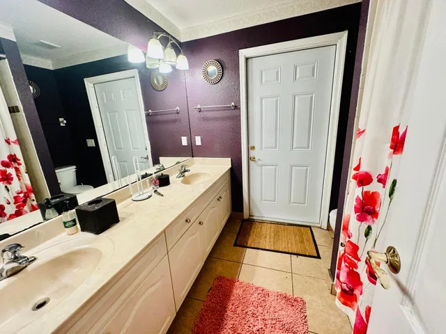 Residence photo 32
