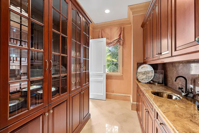 Frenchman's Creek Residence photo 24