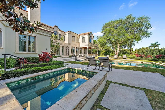 Frenchman's Creek Residence photo 44