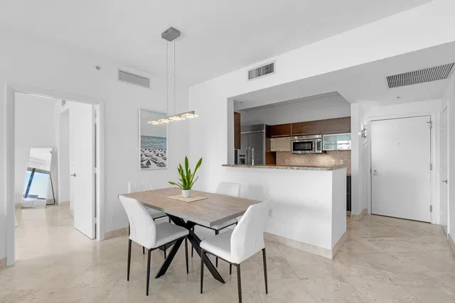 CityPlace South Tower Unit 509 photo 4