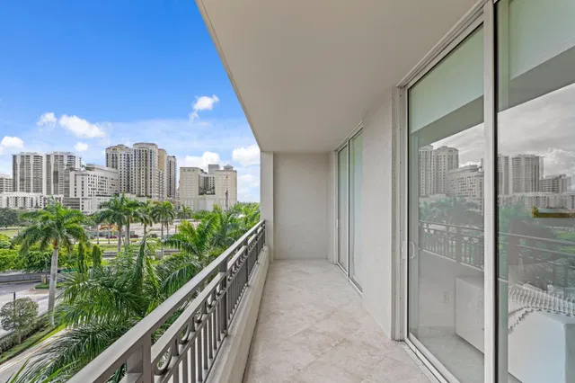 CityPlace South Tower Unit 509 photo 6