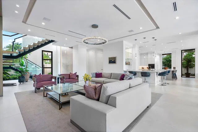 Residence photo 16