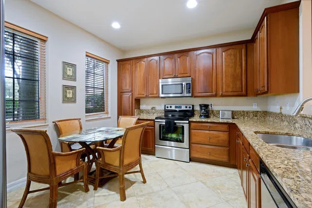 Canterbury Place Residence photo 10