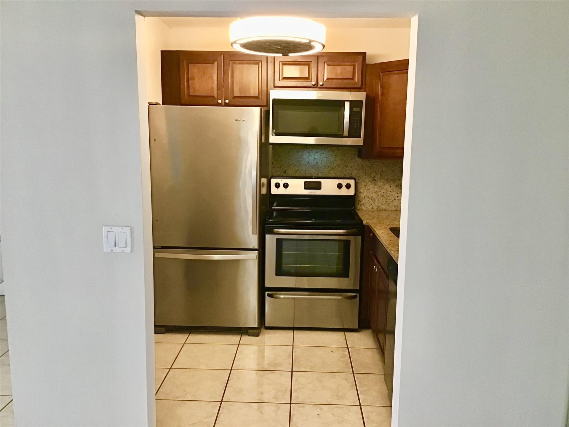 Unit 135 photo 6