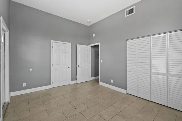 Residence photo 8