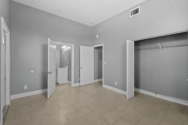 Residence photo 9