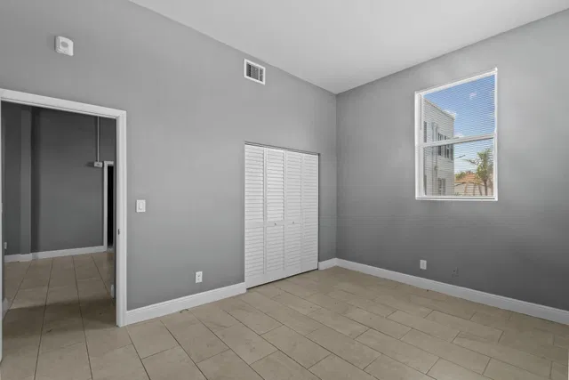 Residence photo 11