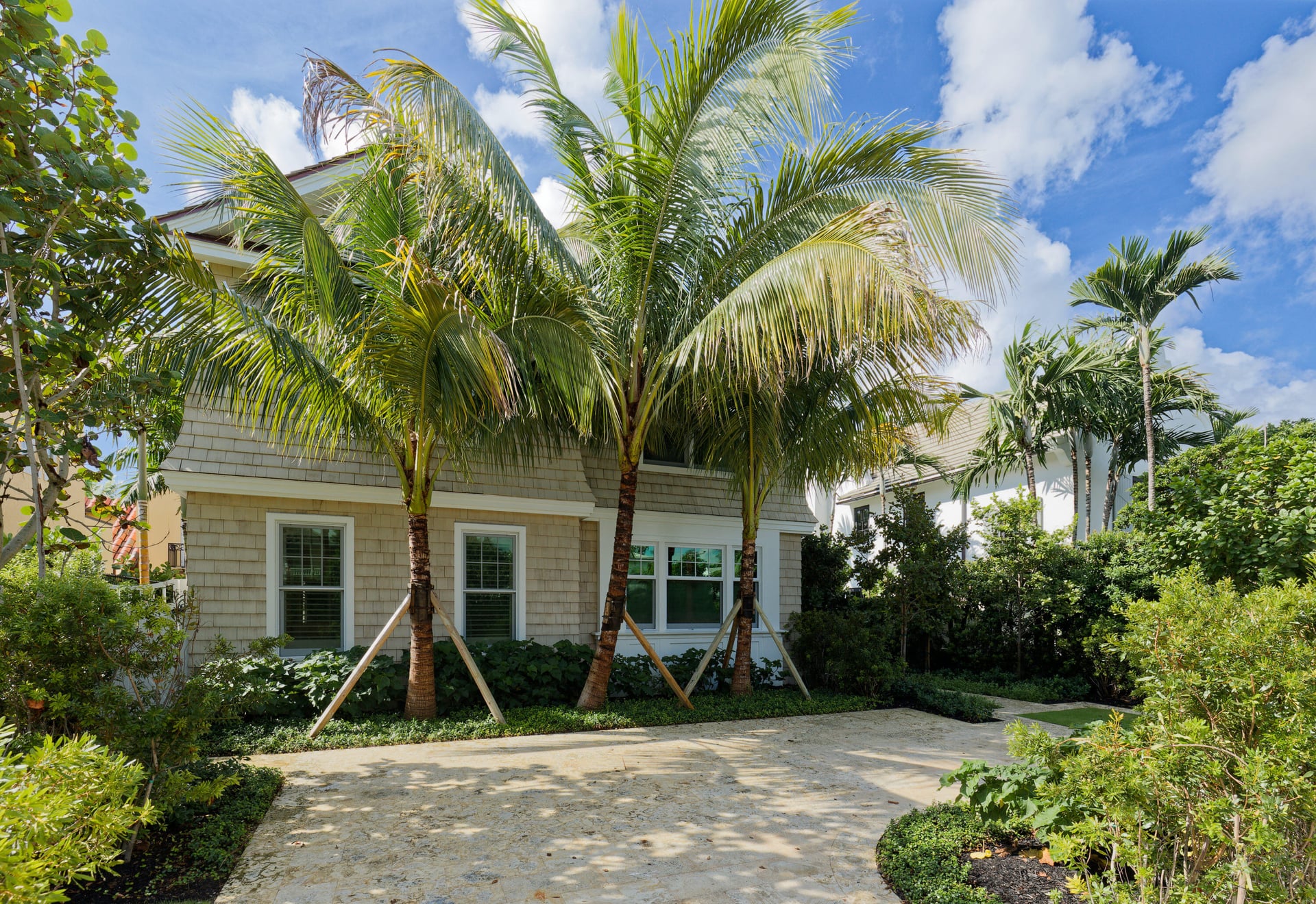 164 Seaspray Avenue