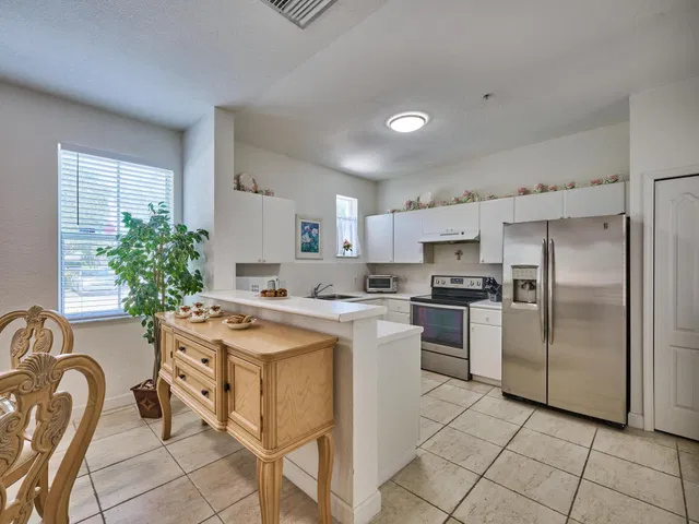  Residence photo 5