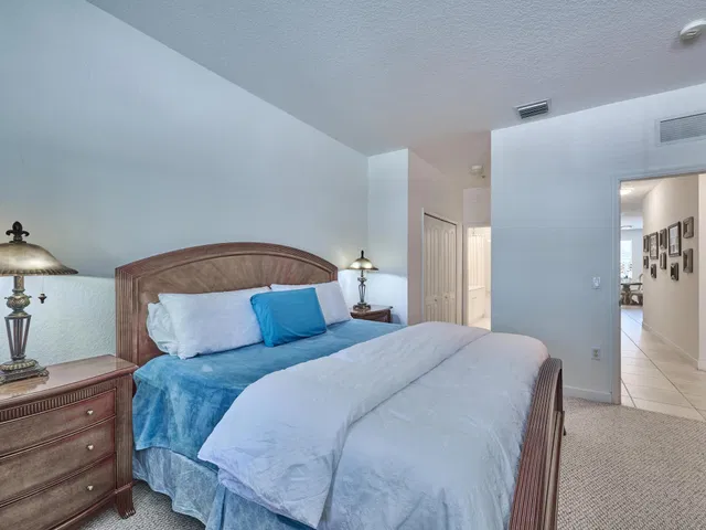  Residence photo 8