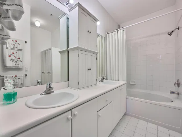  Residence photo 11