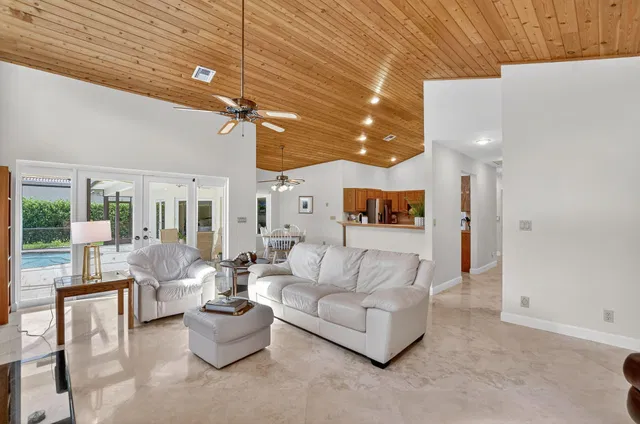 Colonnade Boca Raton Residence photo 20