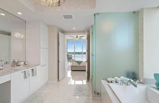 Water Club North Palm Beach Unit 1004 photo 17
