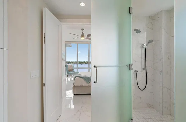 Water Club North Palm Beach Unit 1004 photo 18