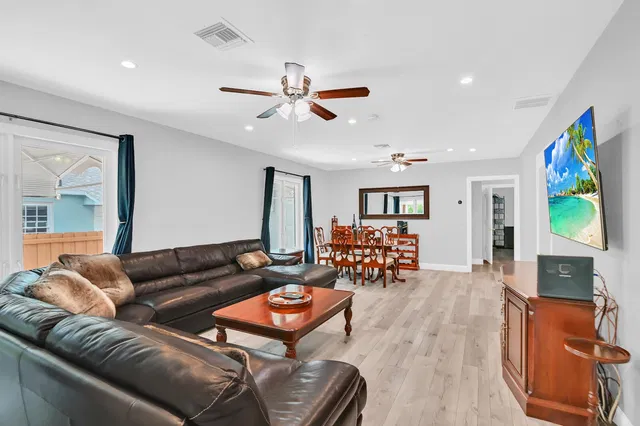 Old Northwood Residence photo 8