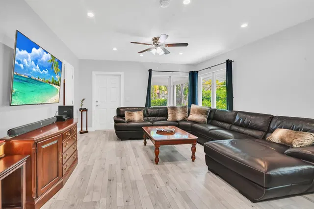 Old Northwood Residence photo 10