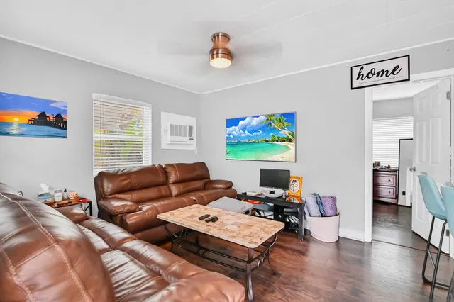 Old Northwood Residence photo 25