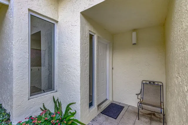  Residence photo 8