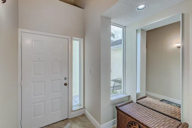  Residence photo 9