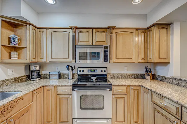  Residence photo 25