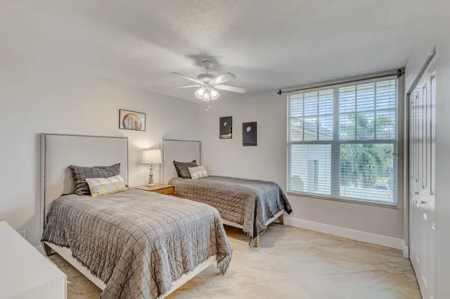  Residence photo 29