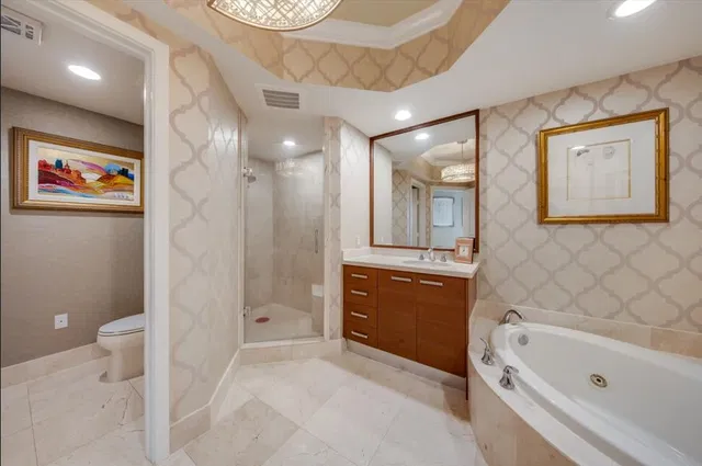 The Landmark Palm Beach Gardens Unit 1002a photo 20