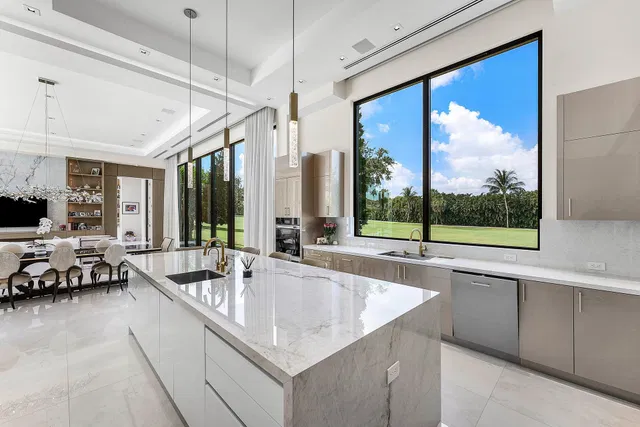 St. Andrews Country Club Residence photo 24